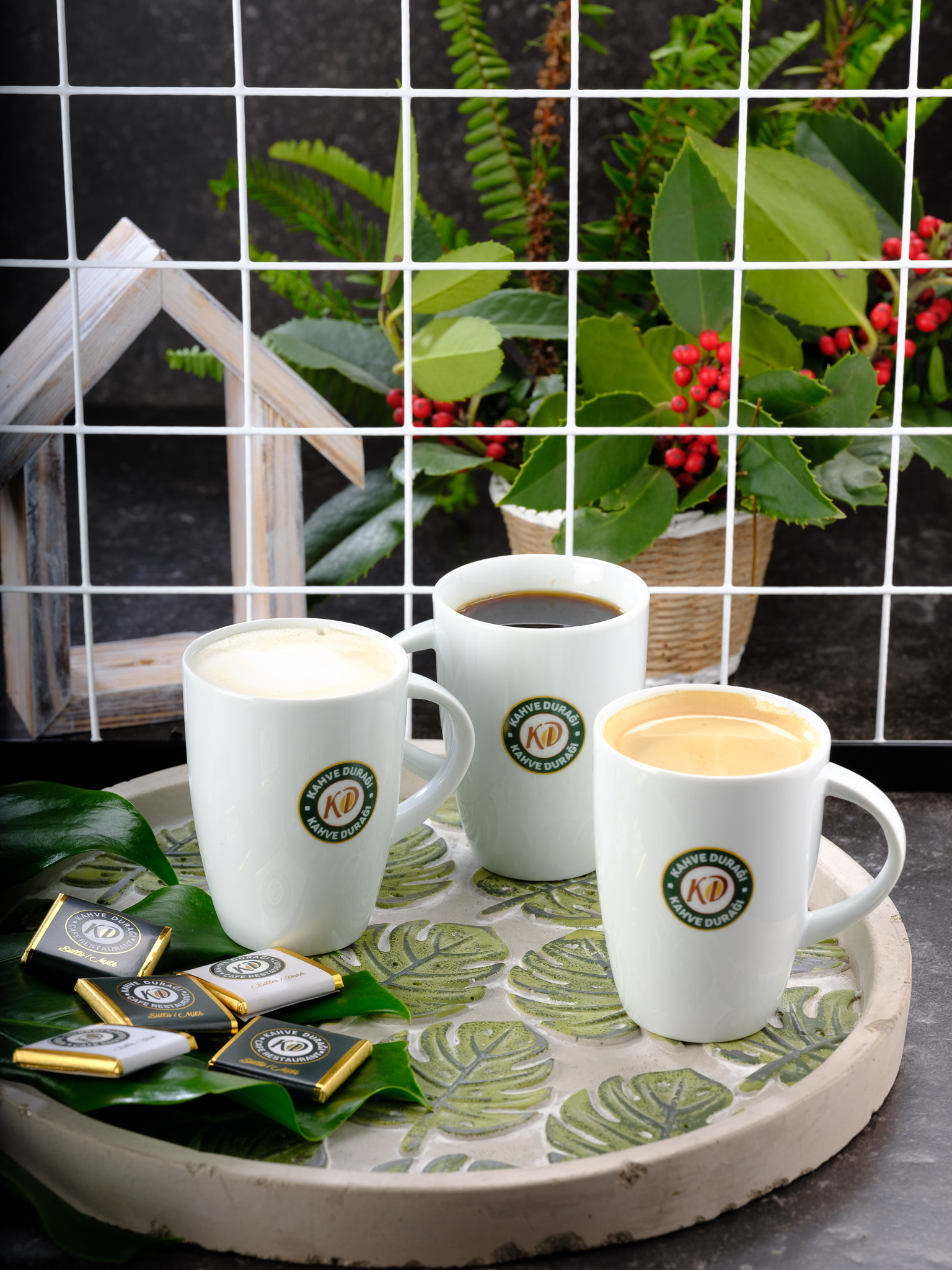 
	Güne keyifle devam etmen filtre kahve için hazır!

	#tamkapanma günlerinde evde kahve keyfine kim eşlik ediyor?

	 

	
