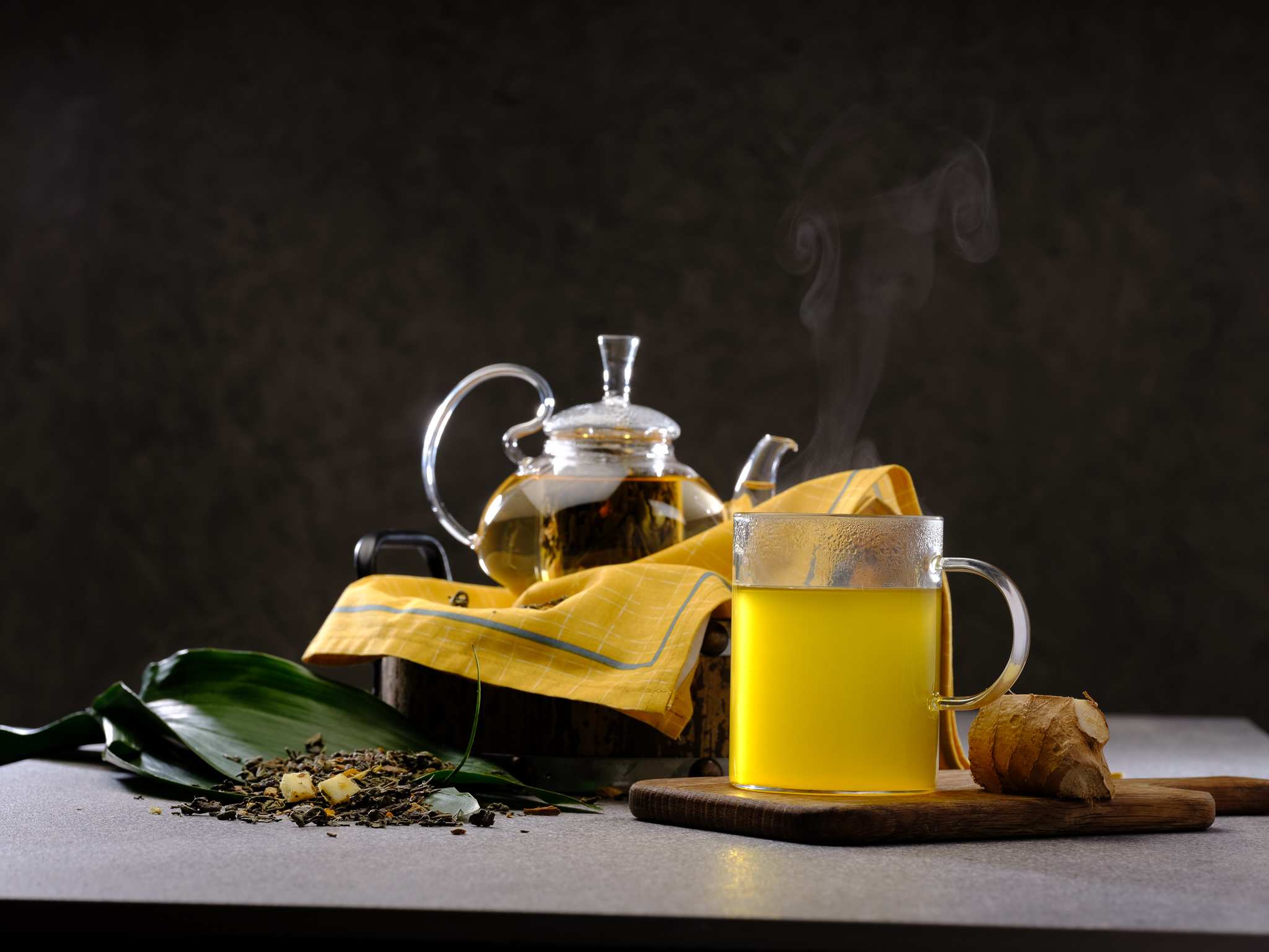 
	Kendini halsiz mi hissediyorsun? 

	O halde bugün, içerdiği antioksidanlar sayesinde bağışıklığını güçlendirecek zencefil çayı için bi' durakla!

	
